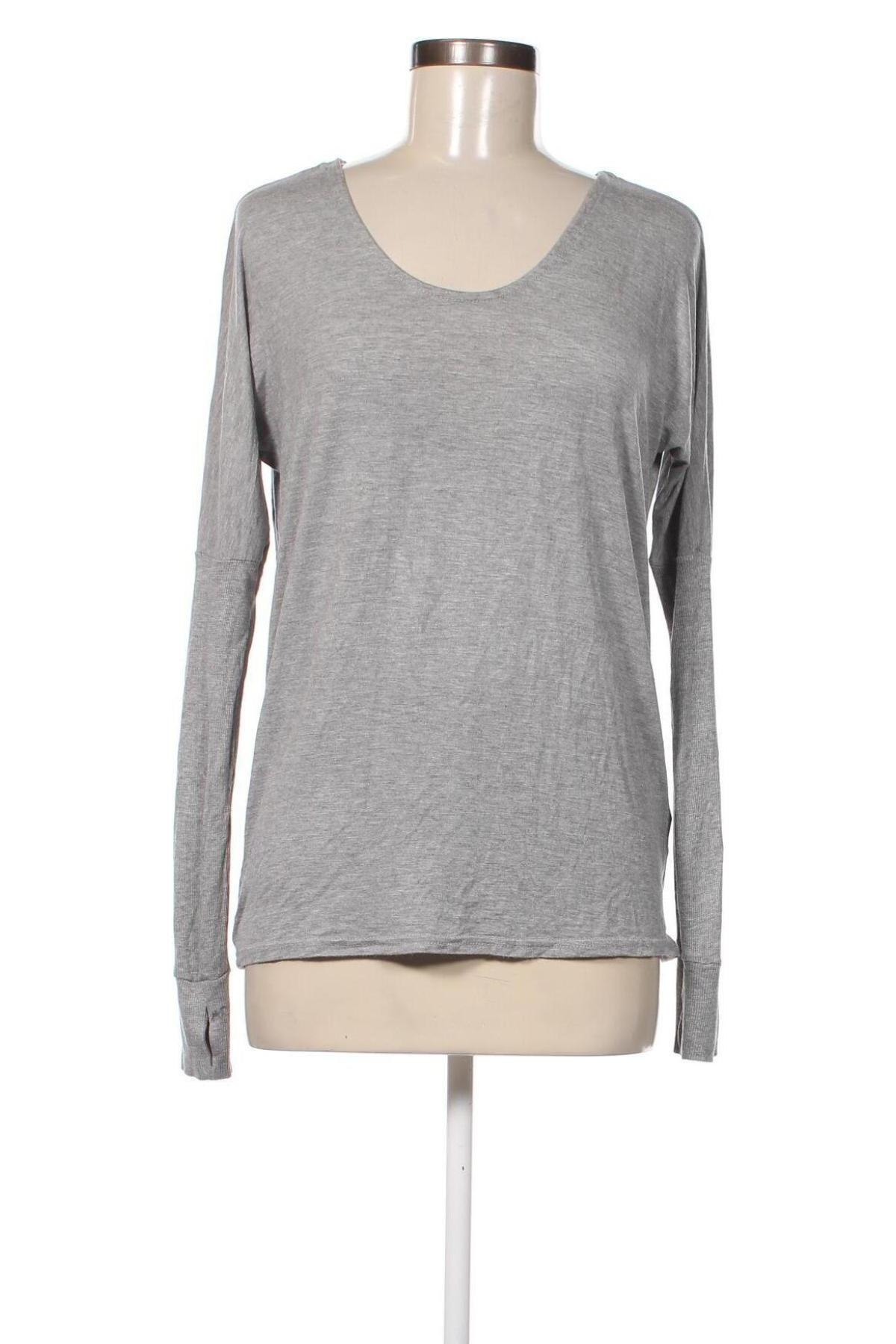 Γυναικεία μπλούζα Bench, Μέγεθος S, Χρώμα Γκρί, Τιμή 2,82 €