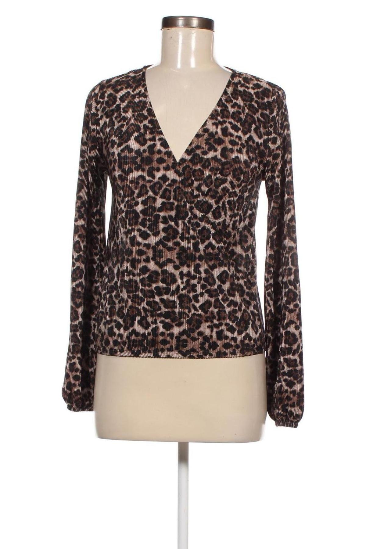 Γυναικεία μπλούζα Gina Tricot, Μέγεθος XS, Χρώμα Πολύχρωμο, Τιμή 2,41 €
