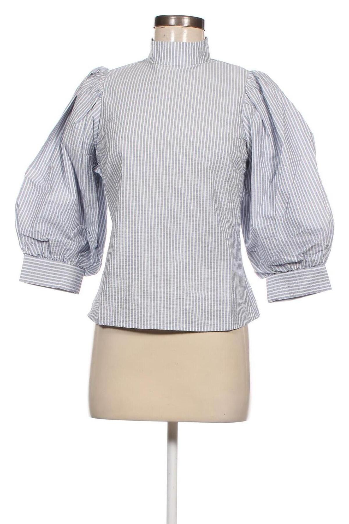 Дамска блуза Levi's, Размер XS, Цвят Син, Цена 78,54 лв.