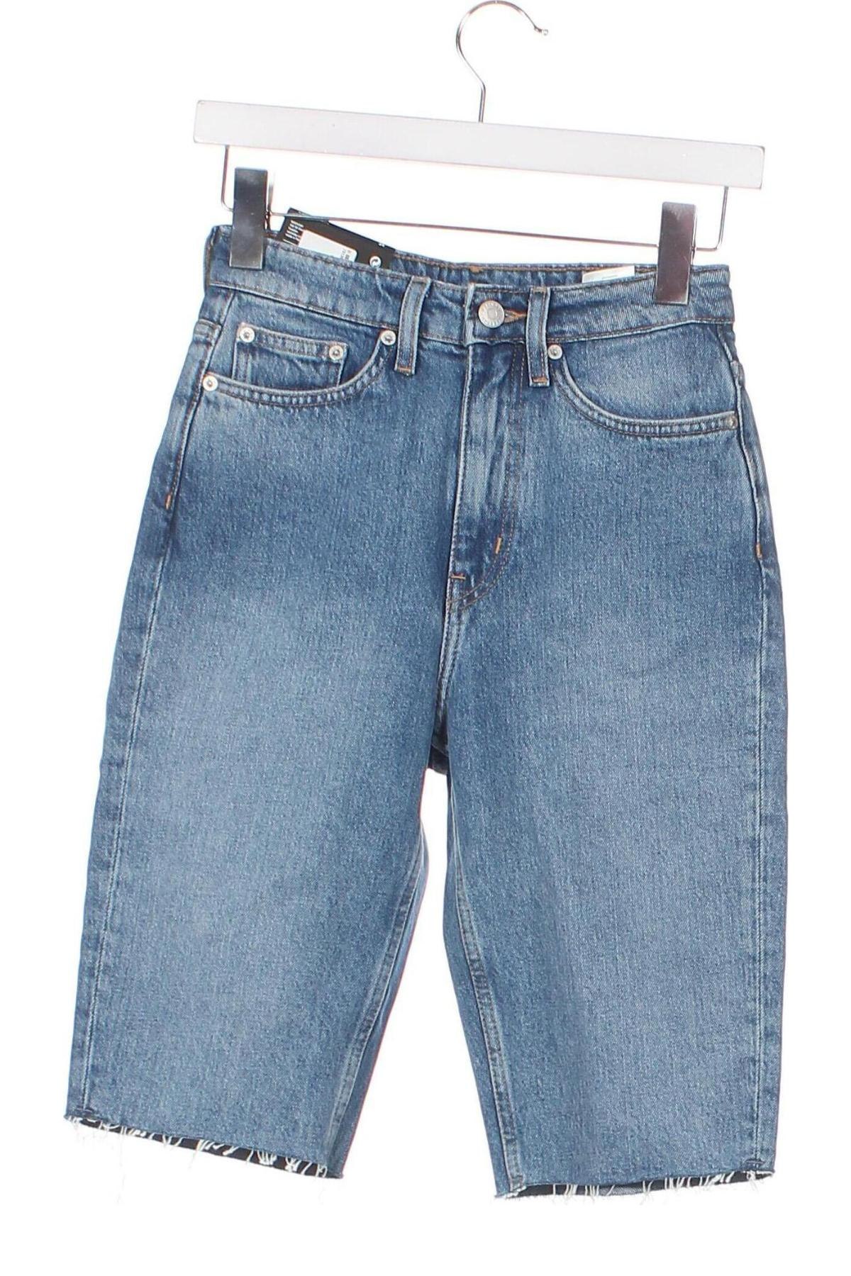 Дамски къс панталон Weekday, Размер XS, Цвят Син, Цена 28,00 лв.