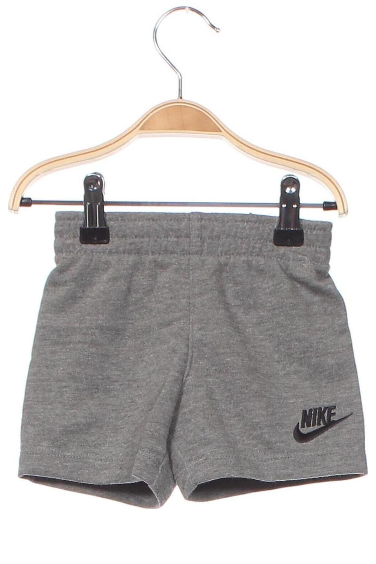 Detské krátke nohavice  Nike, Veľkosť 9-12m/ 74-80 cm, Farba Sivá, Cena  13,39 €