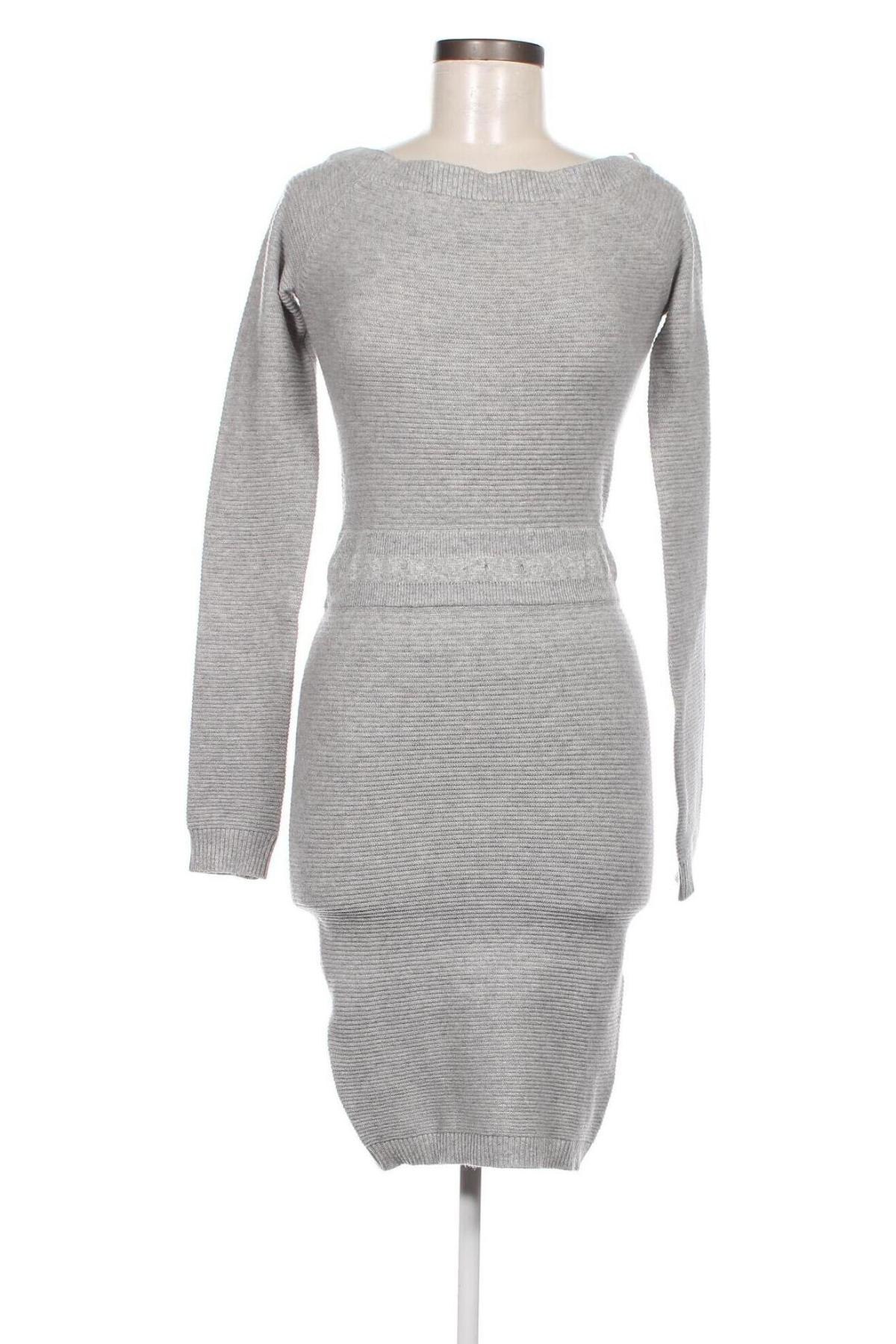 Kleid Guess, Größe S, Farbe Grau, Preis 57,10 €