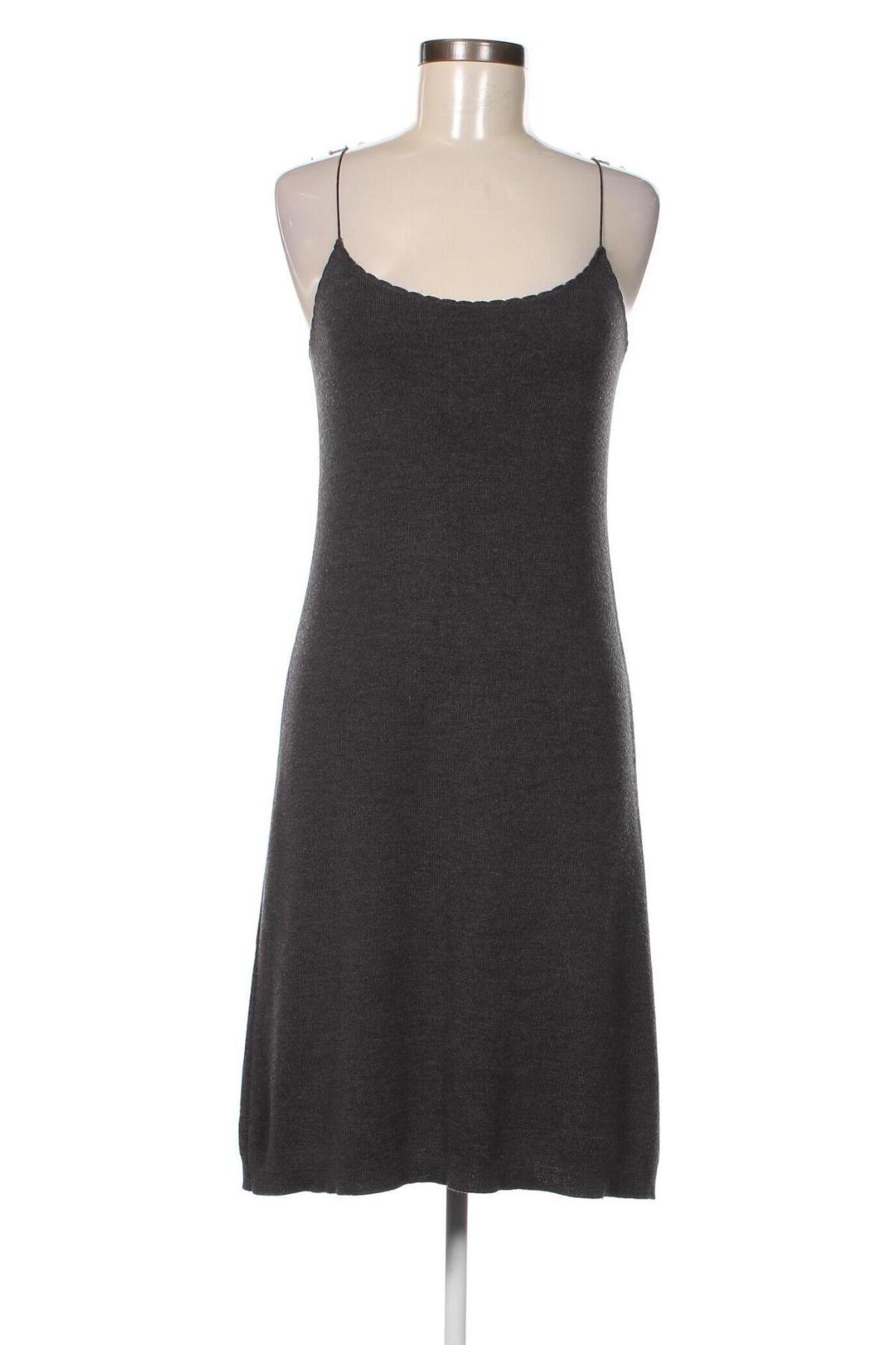 Kleid United Colors Of Benetton, Größe M, Farbe Grau, Preis 17,44 €