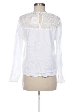 Bluză de femei B.Young, Mărime M, Culoare Alb, Preț 19,99 Lei