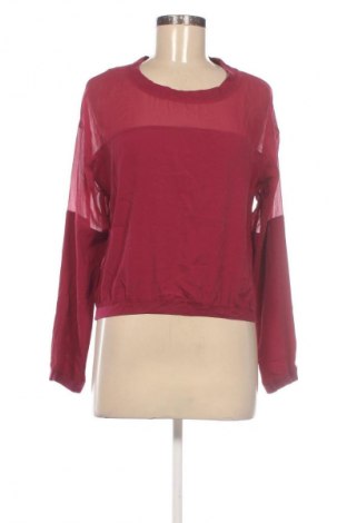 Dámská halenka Bershka, Velikost M, Barva Růžová, Cena  69,00 Kč