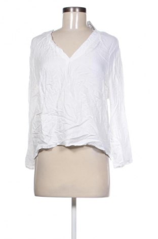 Damen Shirt Brandy Melville, Größe M, Farbe Weiß, Preis 5,99 €