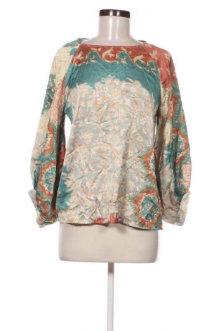 Damen Shirt NEW COLLECTION, Größe S, Farbe Mehrfarbig, Preis 9,99 €