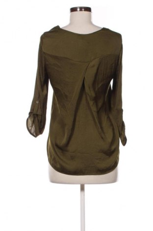 Damen Shirt Stradivarius, Größe S, Farbe Grün, Preis € 5,99