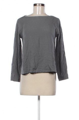 Damen Shirt Uniqlo, Größe S, Farbe Grau, Preis 9,99 €