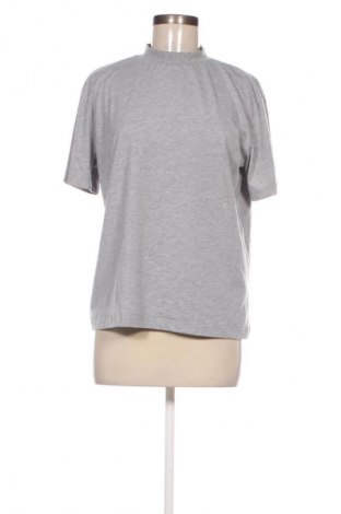 Damen T-Shirt Trendyol, Größe L, Farbe Grau, Preis € 5,99