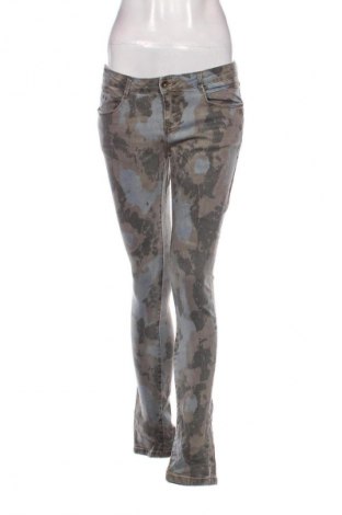 Damen Jeans Bershka, Größe M, Farbe Mehrfarbig, Preis € 4,99