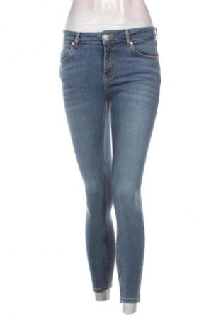 Damen Jeans Review, Größe M, Farbe Blau, Preis 56,99 €