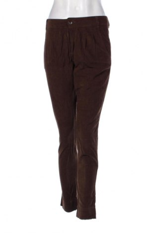 Damskie sztruksy Bershka, Rozmiar M, Kolor Brązowy, Cena 35,99 zł