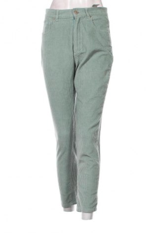 Damen Cordhose Pull&Bear, Größe M, Farbe Grün, Preis € 6,99