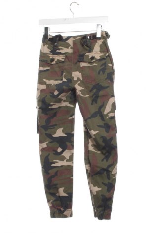 Pantaloni de femei Bershka, Mărime XXS, Culoare Multicolor, Preț 41,99 Lei