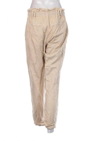 Pantaloni de femei New Look, Mărime M, Culoare Bej, Preț 51,99 Lei