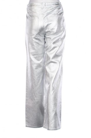 Дамски панталон ONLY, Размер S, Цвят Сребрист, Цена 56,99 лв.