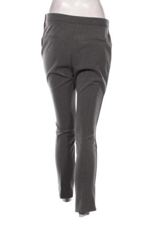 Damenhose Stradivarius, Größe M, Farbe Grau, Preis 20,27 €
