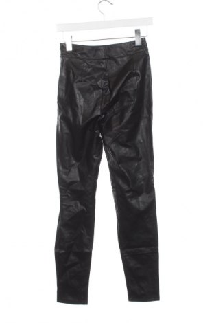 Pantaloni de femei Stradivarius, Mărime XS, Culoare Negru, Preț 40,99 Lei