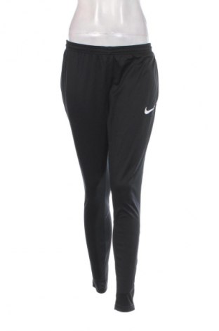 Női sport nadrág Nike, Méret S, Szín Fekete, Ár 11 099 Ft