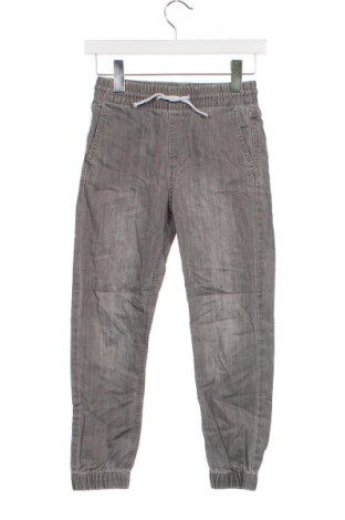 Kinderjeans H&M, Größe 8-9y/ 134-140 cm, Farbe Grau, Preis € 9,99