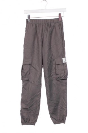 Pantaloni pentru copii SHEIN, Mărime 10-11y/ 146-152 cm, Culoare Gri, Preț 27,99 Lei