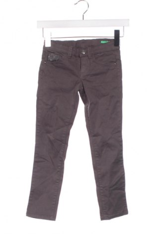 Pantaloni pentru copii United Colors Of Benetton, Mărime 7-8y/ 128-134 cm, Culoare Gri, Preț 44,99 Lei