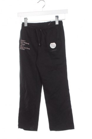 Pantaloni de trening, pentru copii Bekkin, Mărime 5-6y/ 116-122 cm, Culoare Negru, Preț 118,75 Lei