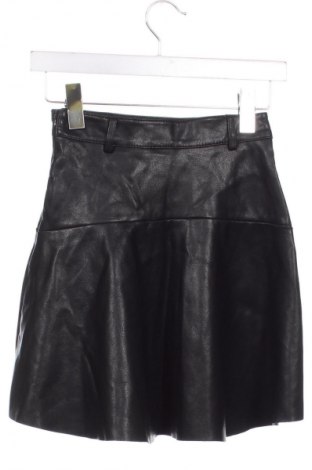 Rock Bershka, Größe XS, Farbe Schwarz, Preis 7,99 €