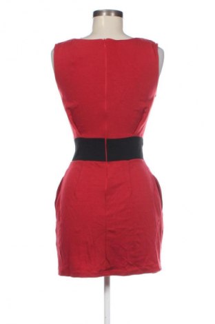 Kleid Ax Paris, Größe M, Farbe Rot, Preis 15,99 €