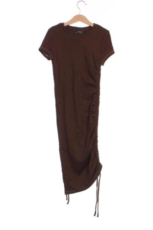 Kleid Bershka, Größe XS, Farbe Braun, Preis 12,99 €
