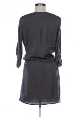 Kleid Camaieu, Größe M, Farbe Grau, Preis 8,99 €