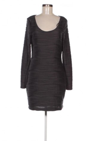 Рокля Edc By Esprit, Размер L, Цвят Сив, Цена 10,99 лв.