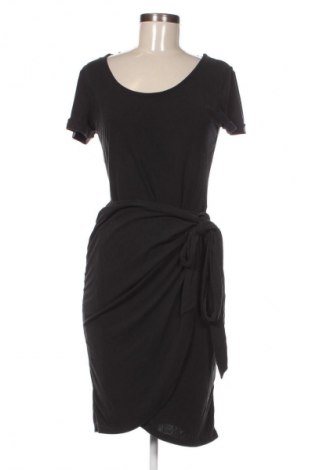 Kleid Guess, Größe M, Farbe Schwarz, Preis 134,99 €