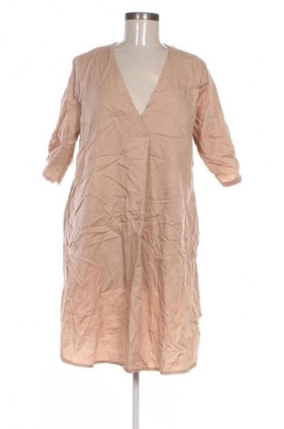 Kleid NEW COLLECTION, Größe M, Farbe Beige, Preis € 18,99