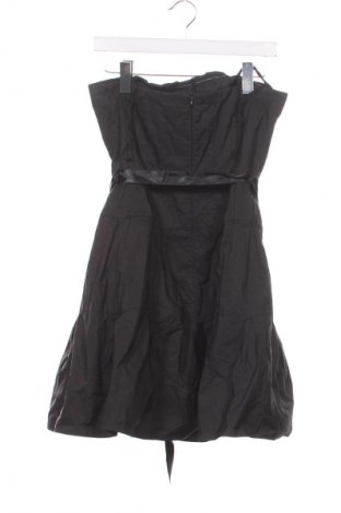 Kleid Swing, Größe M, Farbe Schwarz, Preis 34,99 €