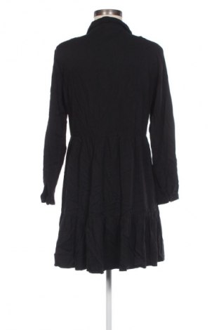 Kleid VILA, Größe M, Farbe Schwarz, Preis 8,99 €