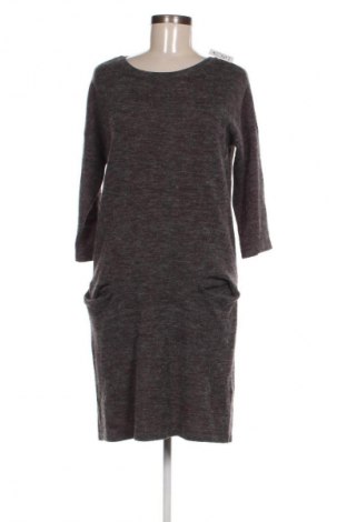Kleid Vero Moda, Größe M, Farbe Grau, Preis € 3,99