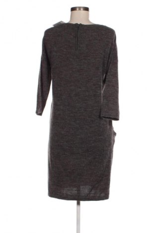 Kleid Vero Moda, Größe M, Farbe Grau, Preis € 3,99