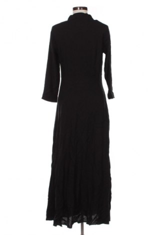 Kleid Y.A.S, Größe L, Farbe Schwarz, Preis € 117,99