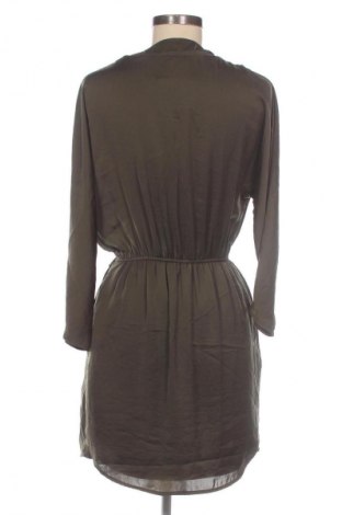 Kleid Zara Trafaluc, Größe S, Farbe Grün, Preis 13,99 €