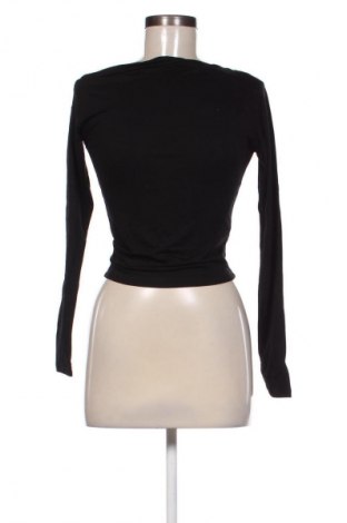 Дамска блуза About You, Размер S, Цвят Черен, Цена 24,03 €