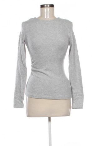 Bluză de femei Pull&Bear, Mărime S, Culoare Gri, Preț 98,99 Lei