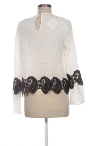 Γυναικεία μπλούζα Zara, Μέγεθος M, Χρώμα Λευκό, Τιμή 8,99 €