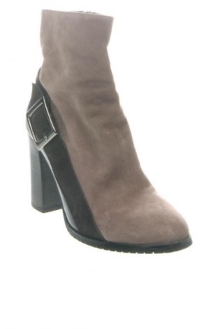 Női bokacsizma Valdorini, Méret 37, Szín Sokszínű, Ár 22 999 Ft