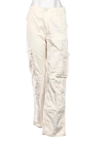 Damskie jeansy Bershka, Rozmiar S, Kolor Beżowy, Cena 50,99 zł