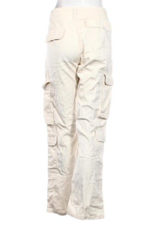 Damskie jeansy Bershka, Rozmiar S, Kolor Beżowy, Cena 50,99 zł