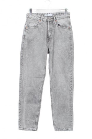 Damen Jeans Bershka, Größe XS, Farbe Grau, Preis € 11,99