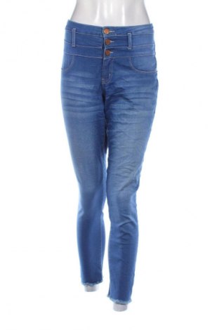 Blugi de femei No Boundaries, Mărime XL, Culoare Albastru, Preț 37,99 Lei