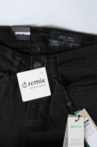 Dámske džínsy  Noisy May, Veľkosť XS, Farba Čierna, Cena  56,95 €